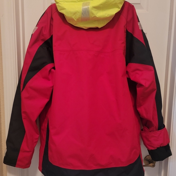 NEW - GILL COAST RED JACKET- (sz - large) - Picture 14 of 16
